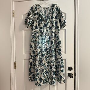 LOFT floral midi dress, and yes it has pockets!
